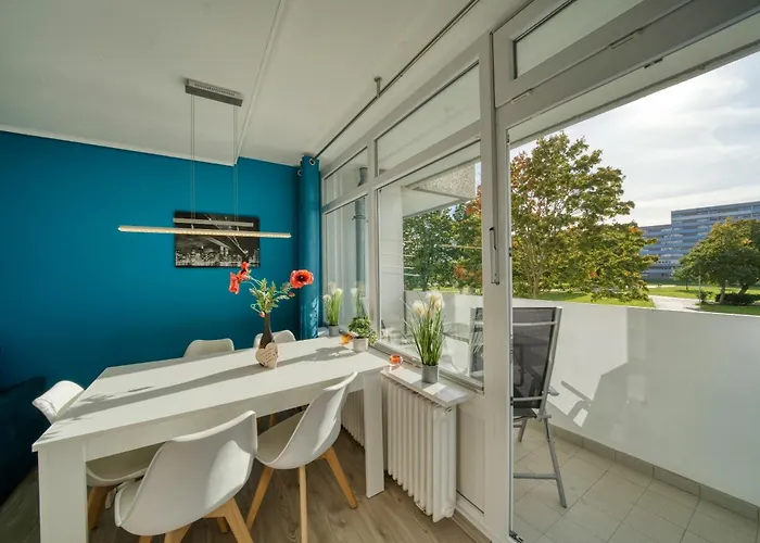 - Haus C, App 0c0108 *